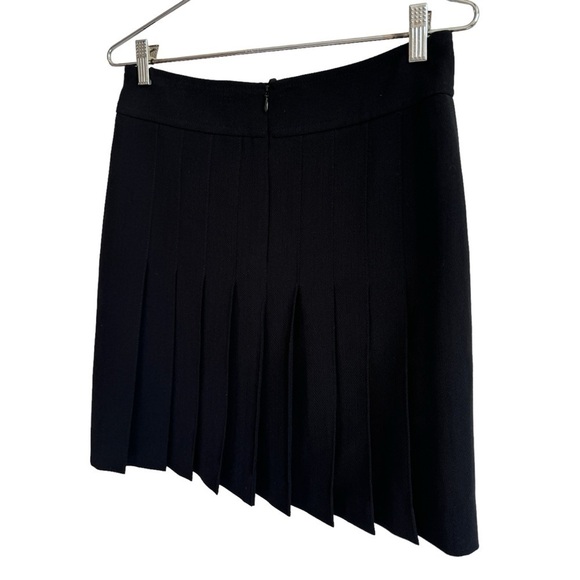 Akris Punto Wool Blend Pleated Back Pencil Skirt, Size 6 - Picture 4 of 8